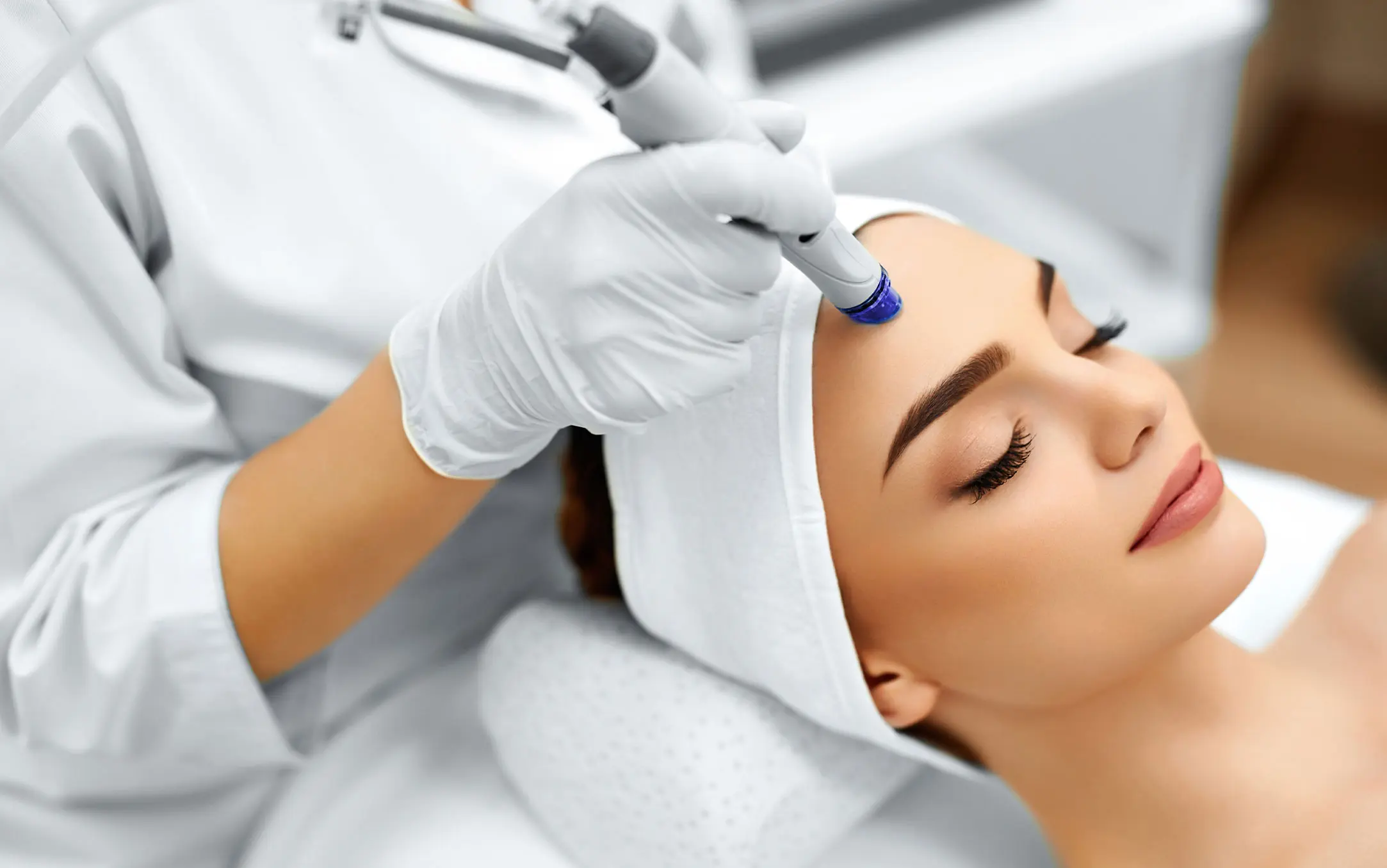 What Is Collagen Lift Therapy and How Can It Help Ageing, Loose Skin Bedfordshire?