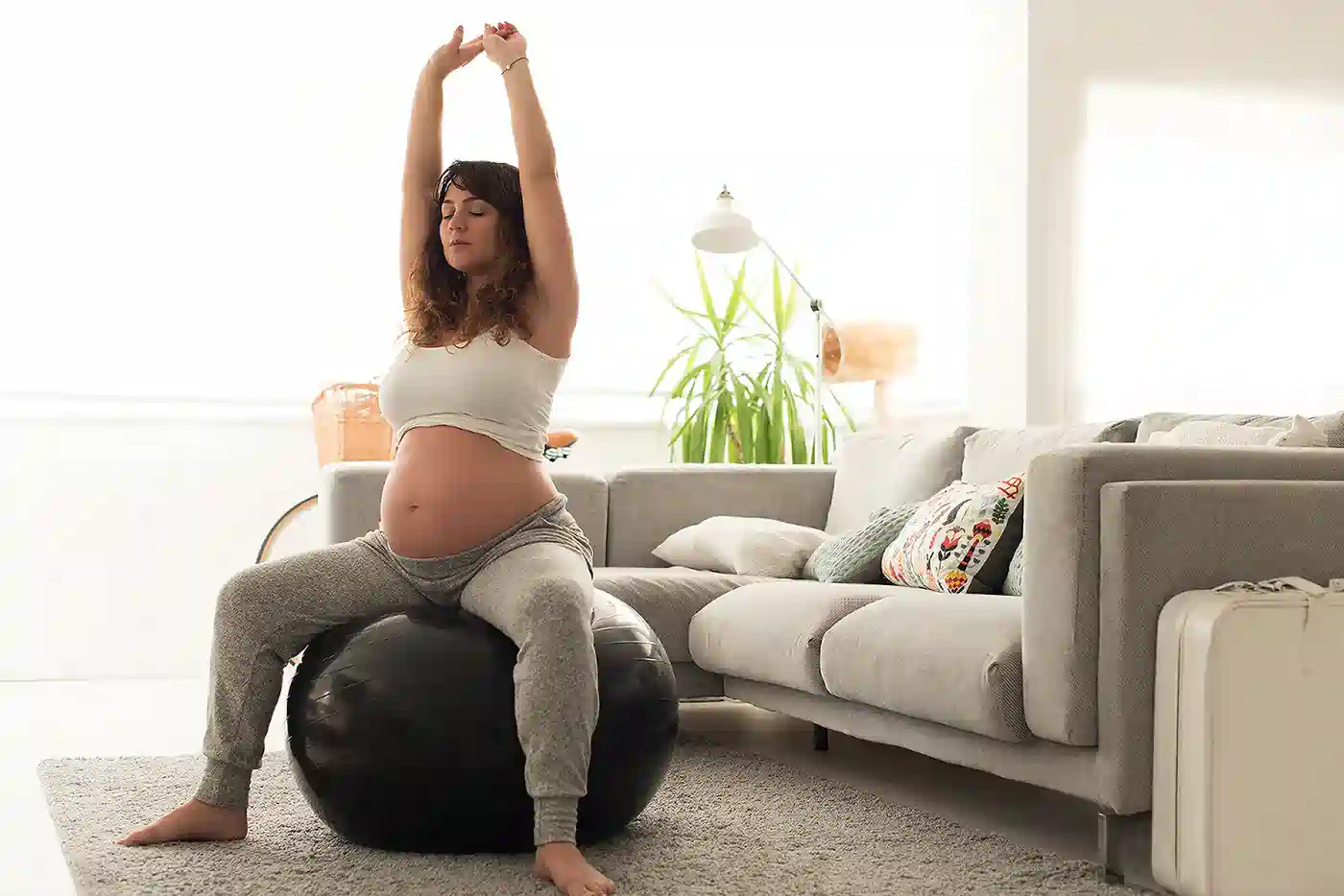 How to Support Your Core Safely During Pregnancy Bedfordshire